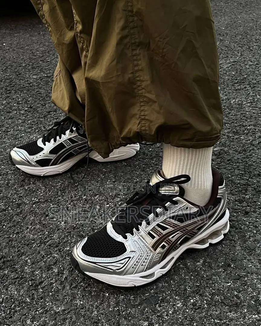 Asics Gel Brown and Black
