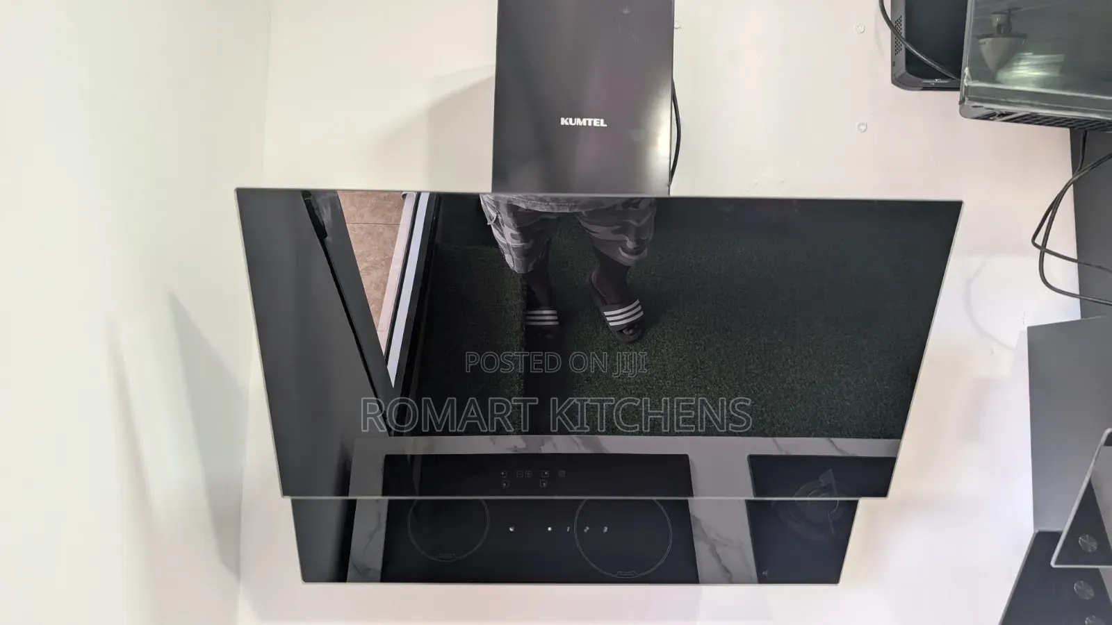 60cm Inbuilt Glass Heat Extractor (Hood) With Remote Control