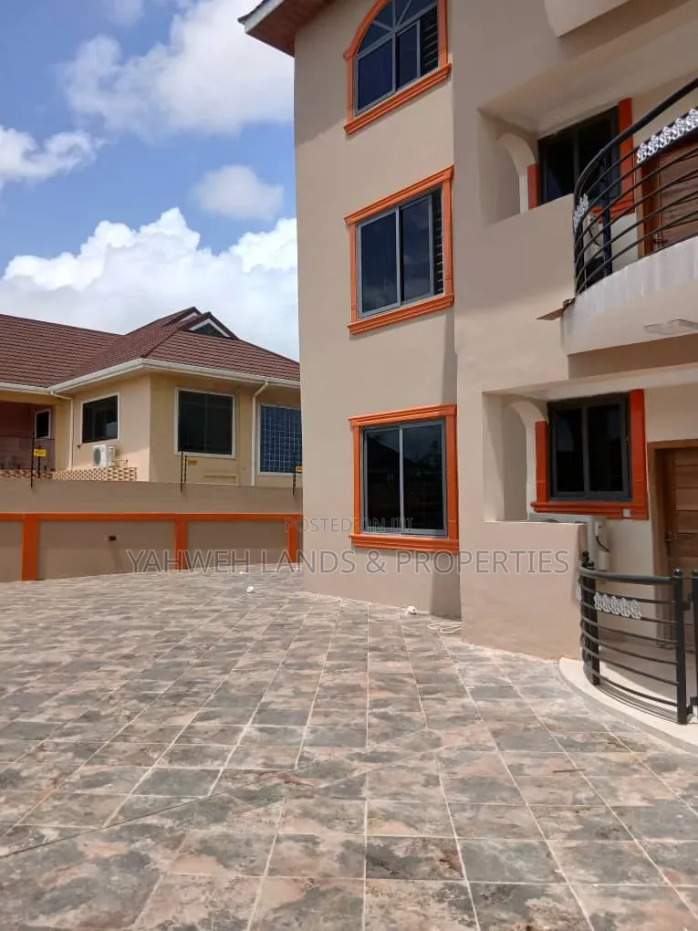 2bdrm Apartment in Sakumono for rent
