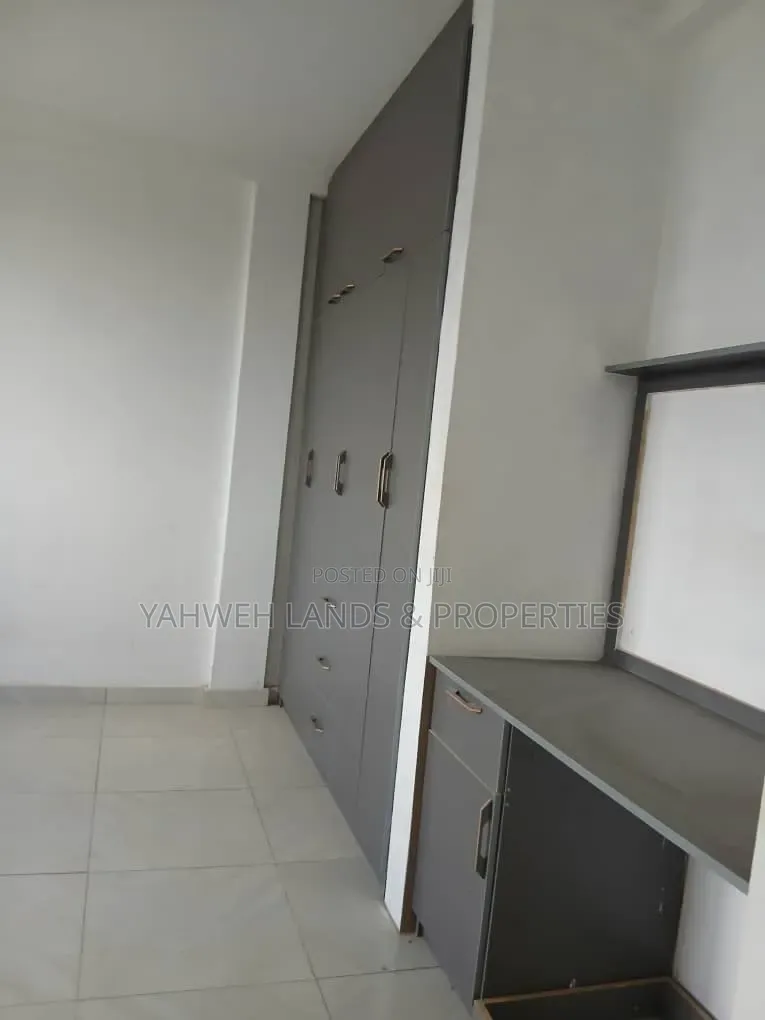 2bdrm Apartment in Sakumono for rent