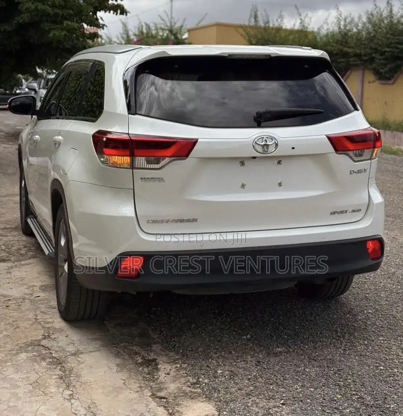 Toyota Highlander XLE 2019 White