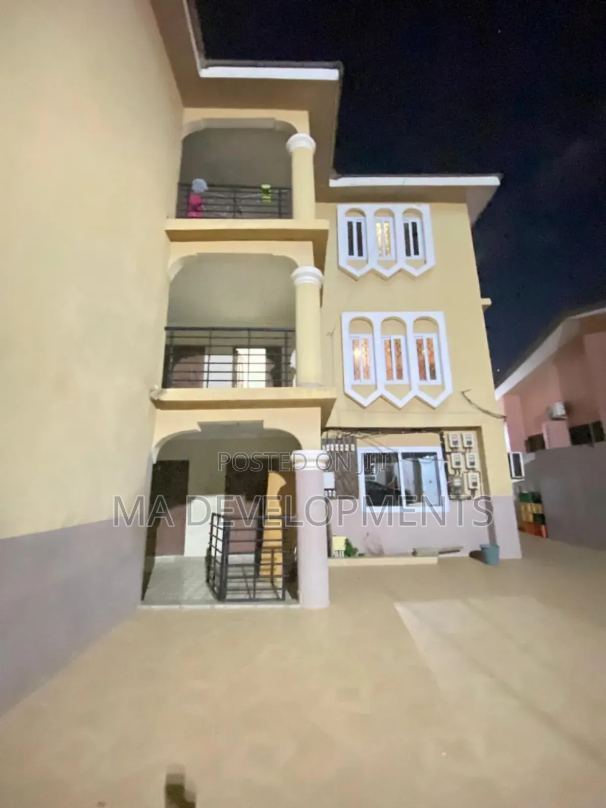 3bdrm Apartment in Ofankor for rent