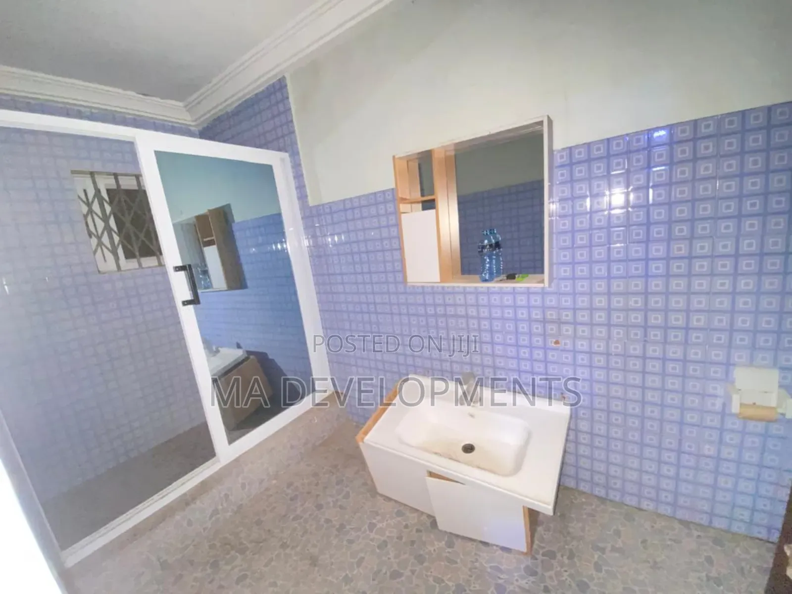 3bdrm Apartment in Ofankor for rent