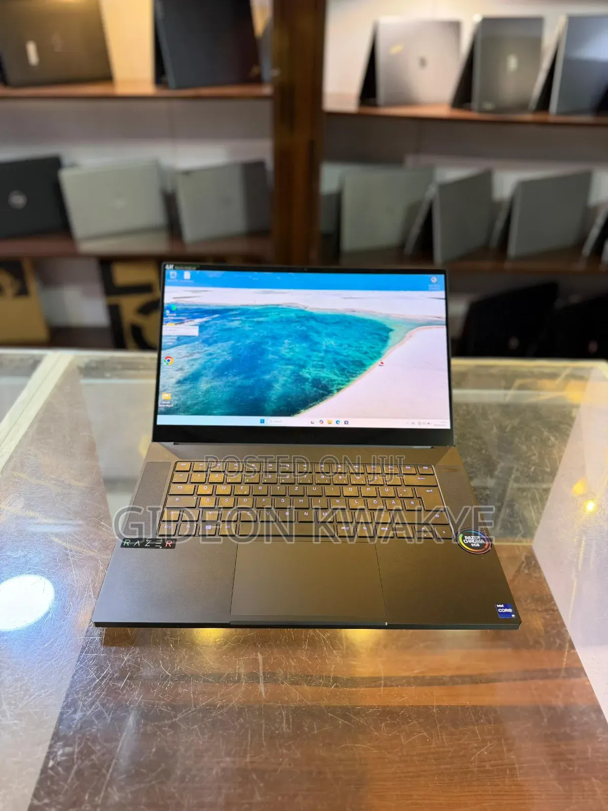Laptop Razer Blade Advanced 16GB Intel Core Ultra 9 SSD 1T