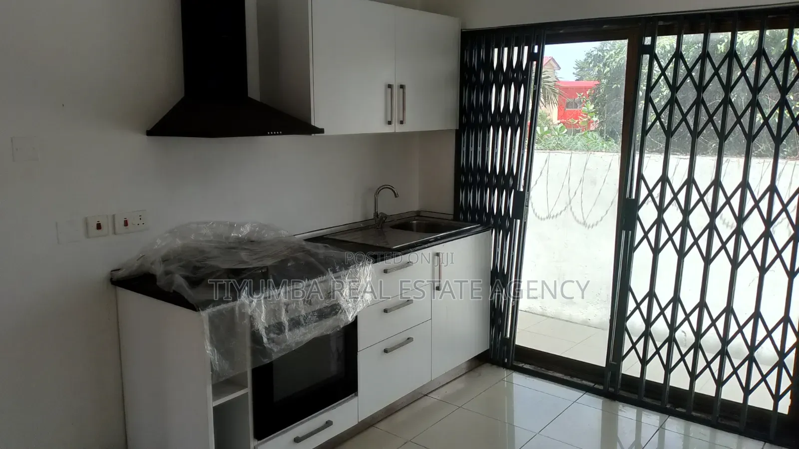 4bdrm Duplex in Tiyumba Real Estate, North Legon for rent