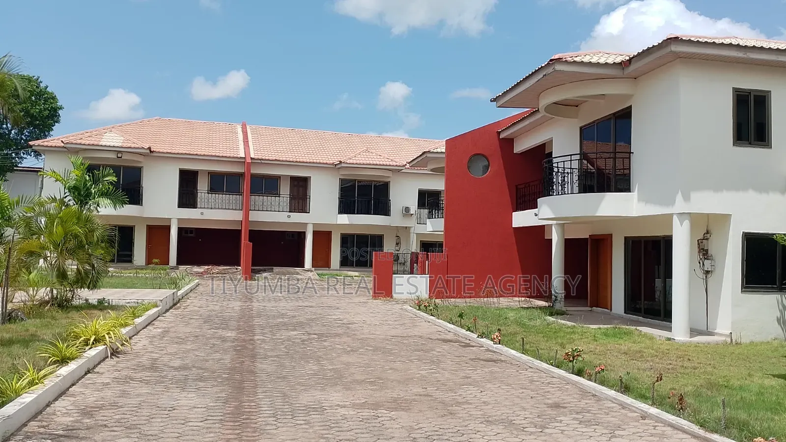 4bdrm Duplex in Tiyumba Real Estate, North Legon for rent