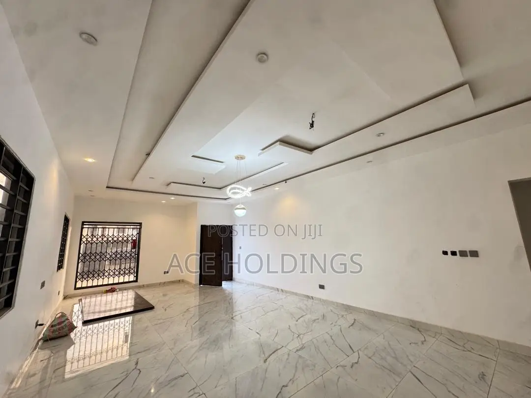 3bdrm House in Ghana Flag, Oyarifa for sale