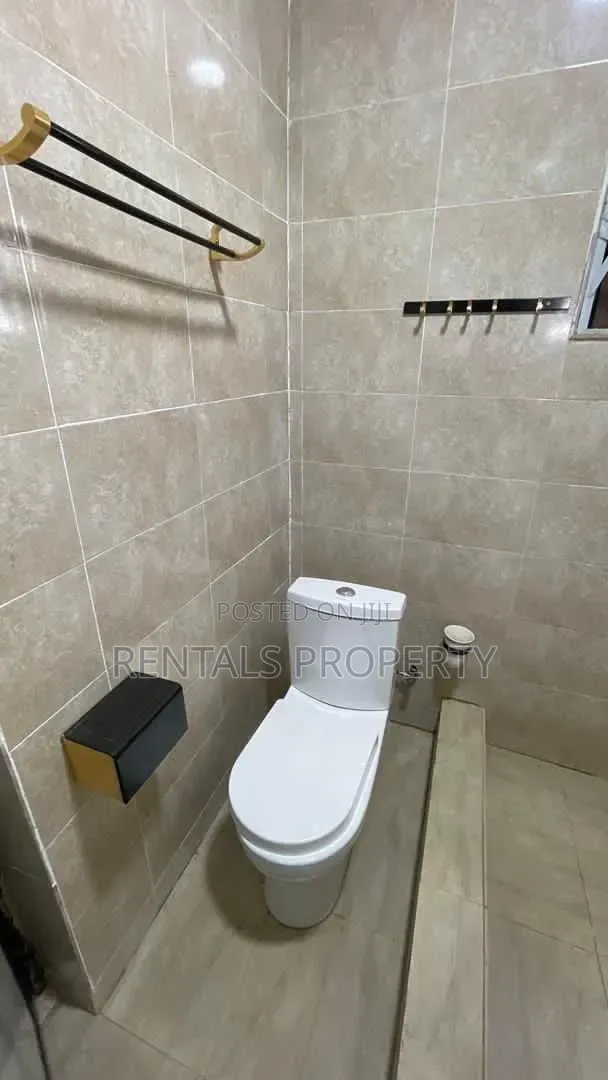 2bdrm Apartment in Oyibi, Police Station for rent