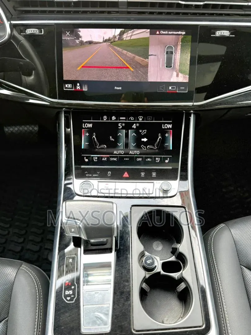 Audi Q8 2021 Gray