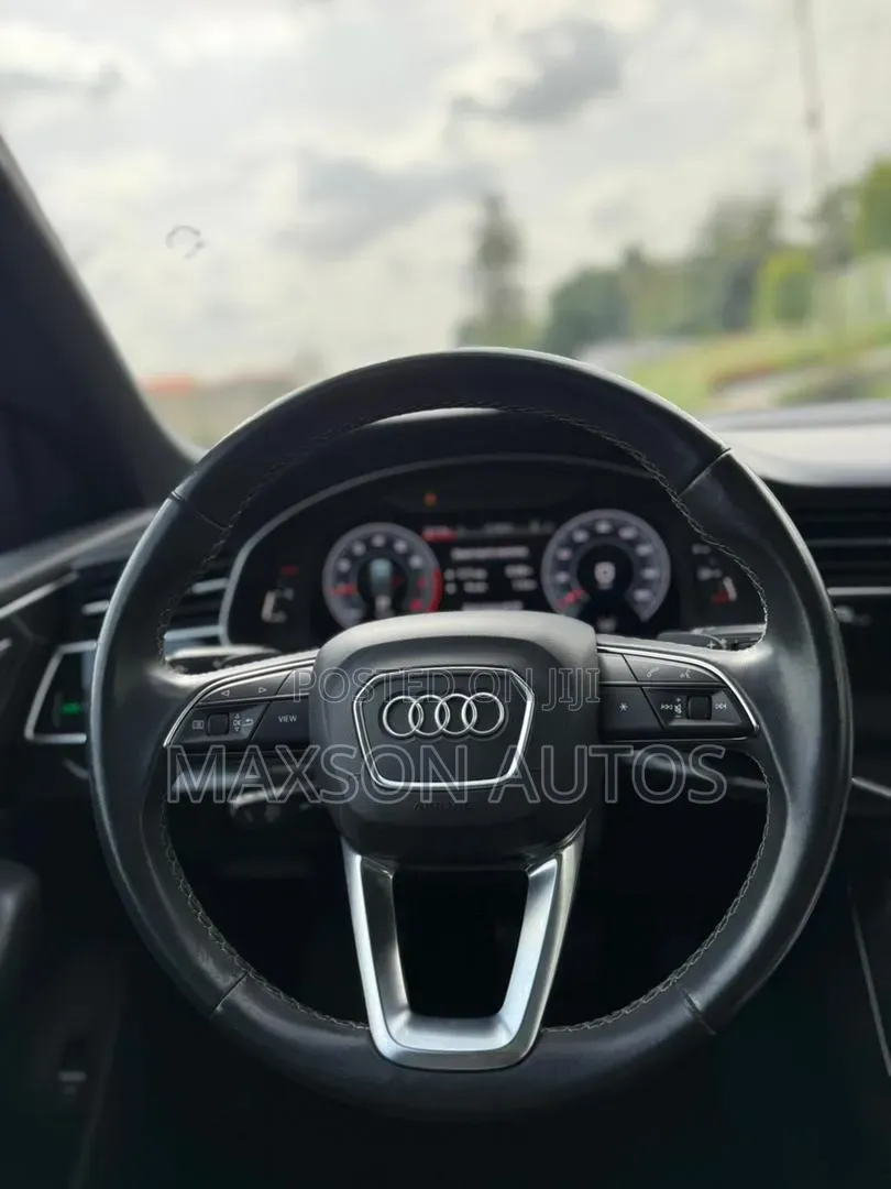 Audi Q8 2021 Gray