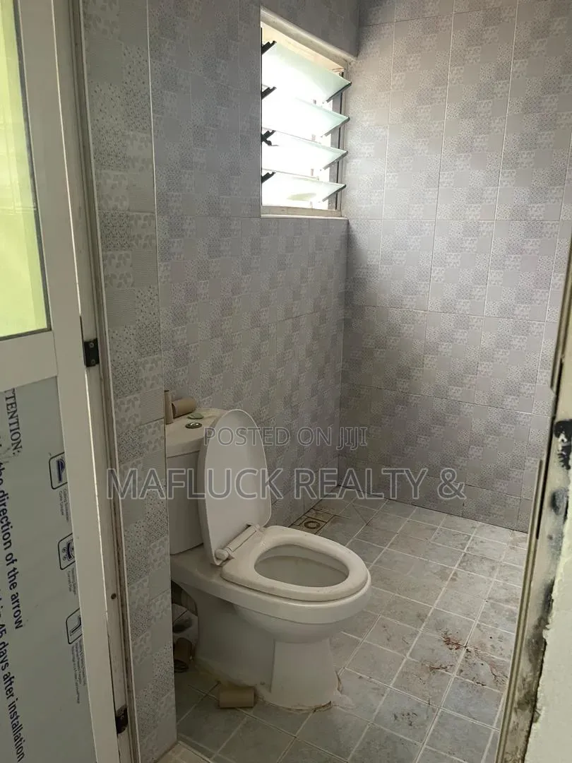 1bdrm Apartment in Lakeside Estate for rent