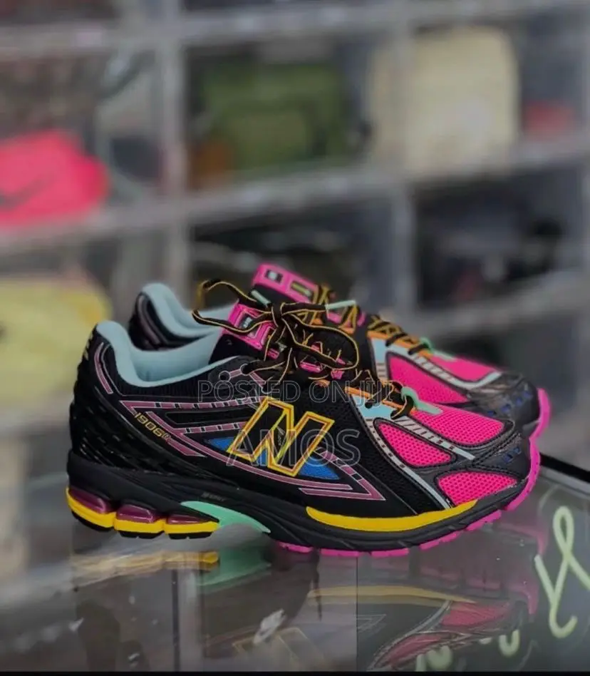 New Balance 1906