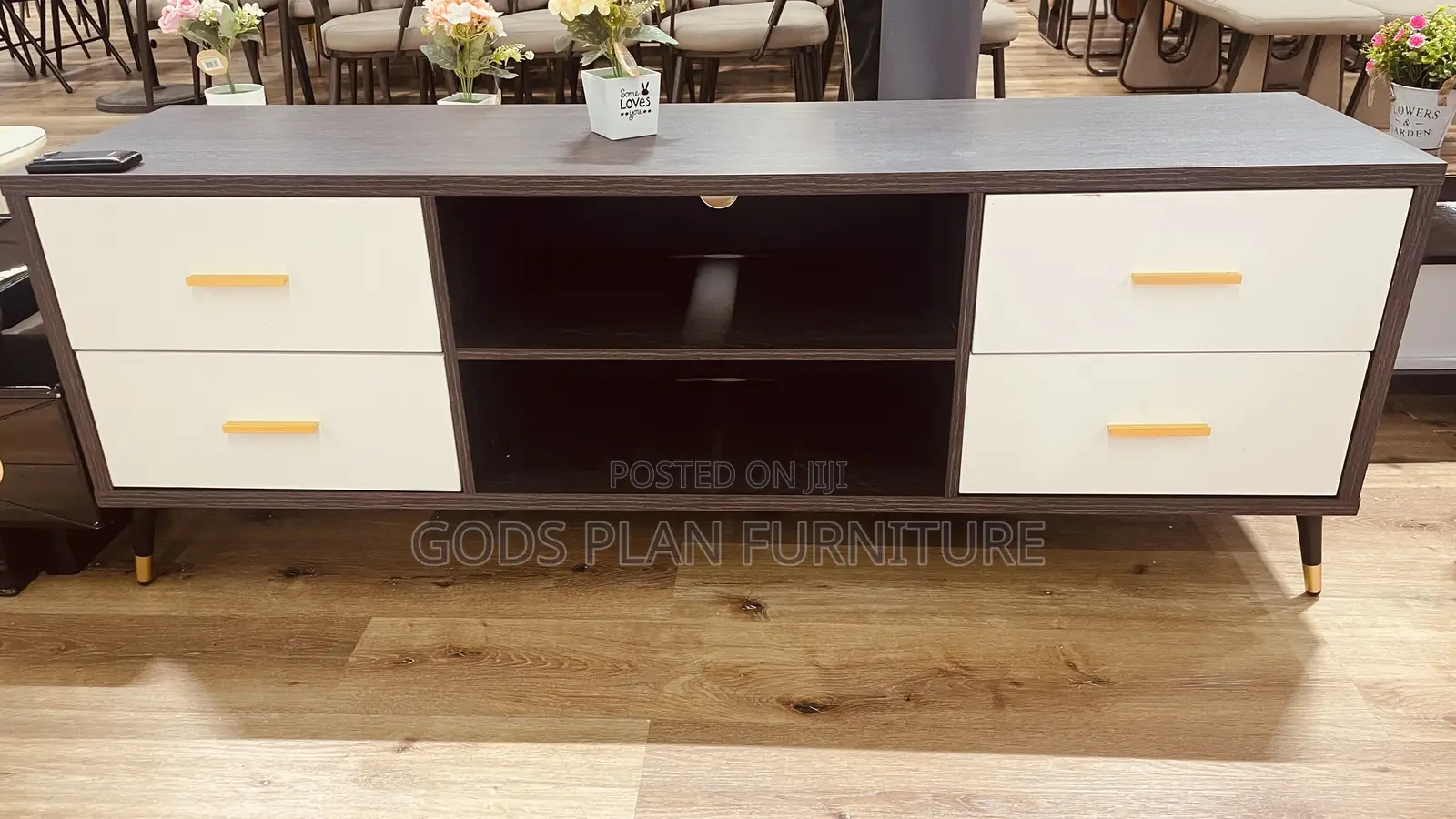 Wooden Tv Stand (325)