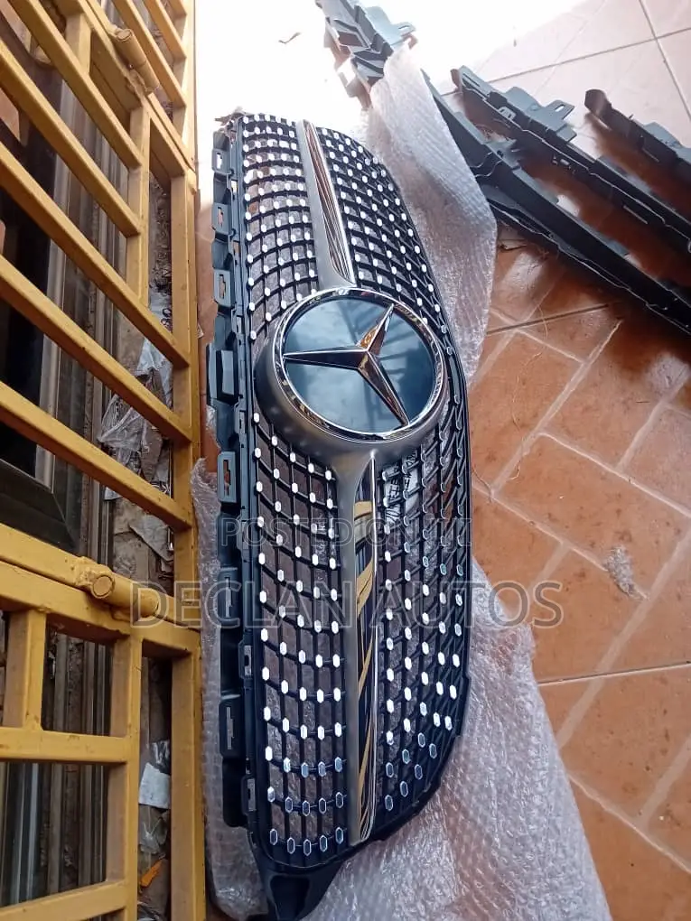 Grille for Mercedes C-Class Black Chrome Amg Style