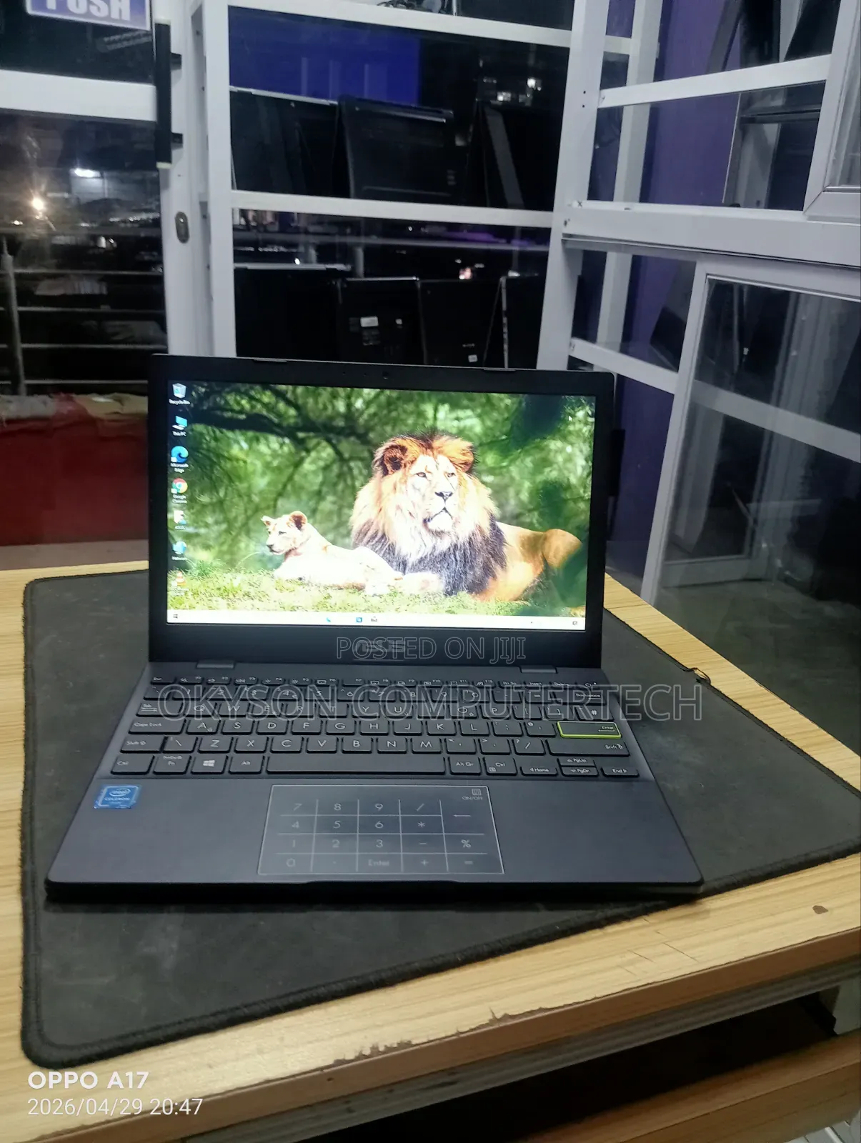 Laptop Asus VivoBook E12 E203NA 4GB Intel SSD 60GB