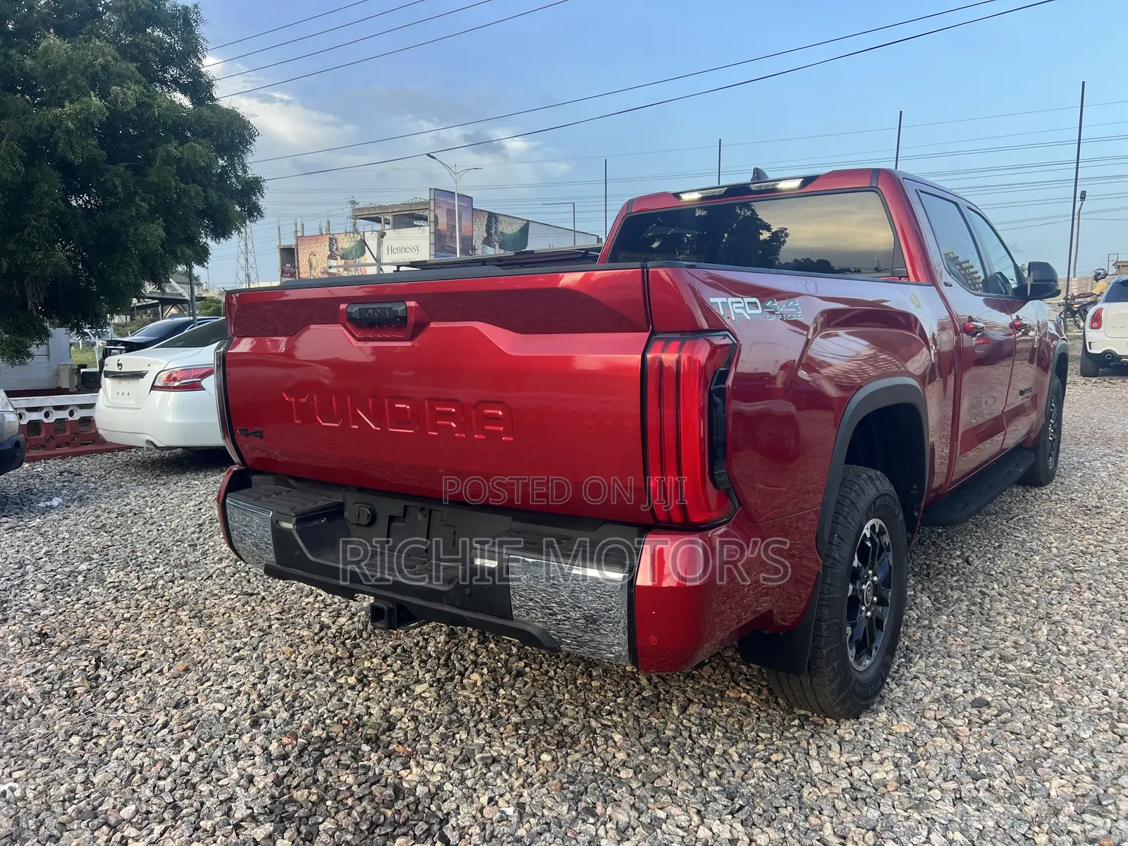 Toyota Tundra Limited CrewMax 6.5' Bed 2024 Red