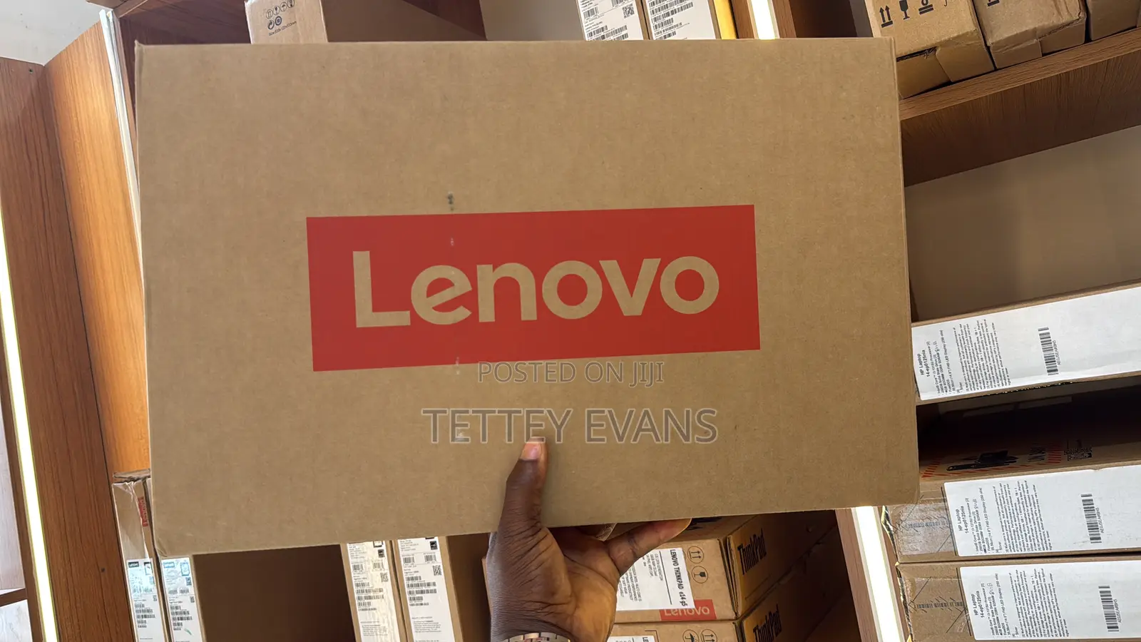 New Laptop Lenovo V14 G4 IRU 16GB Intel Core i7 SSD 512GB