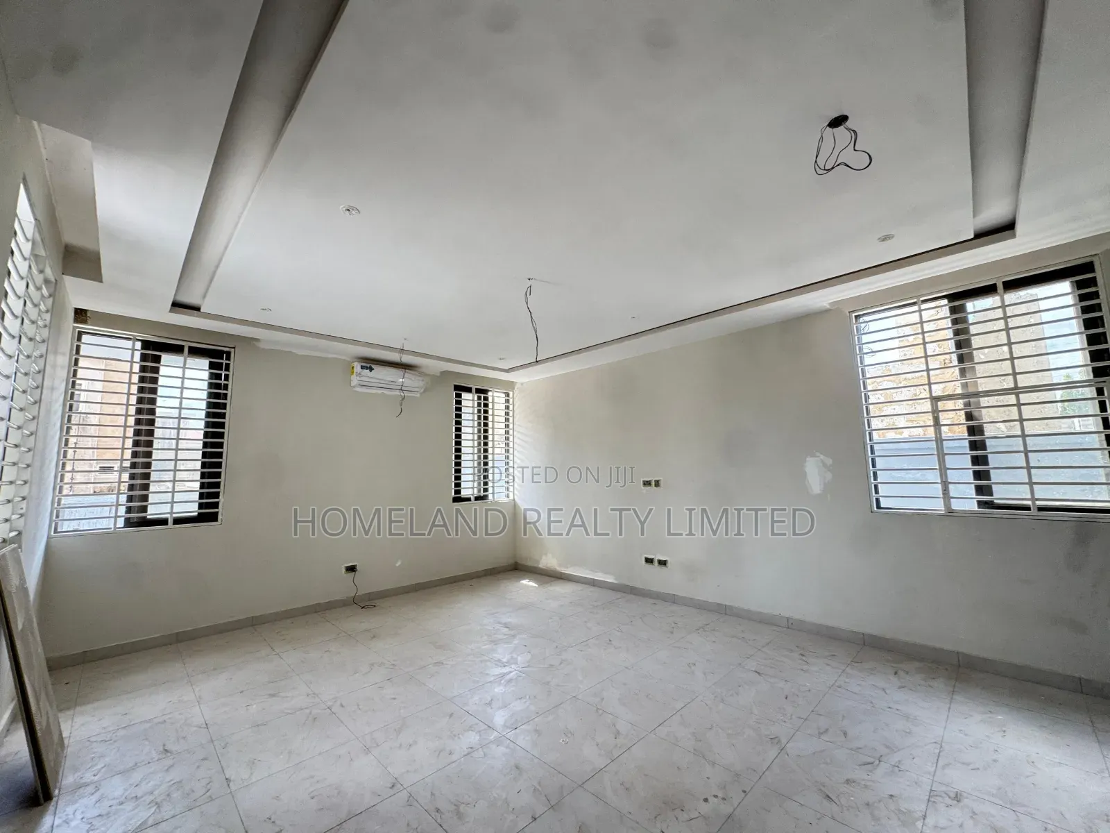 4bdrm Duplex in Davtraco Estate, American House for sale