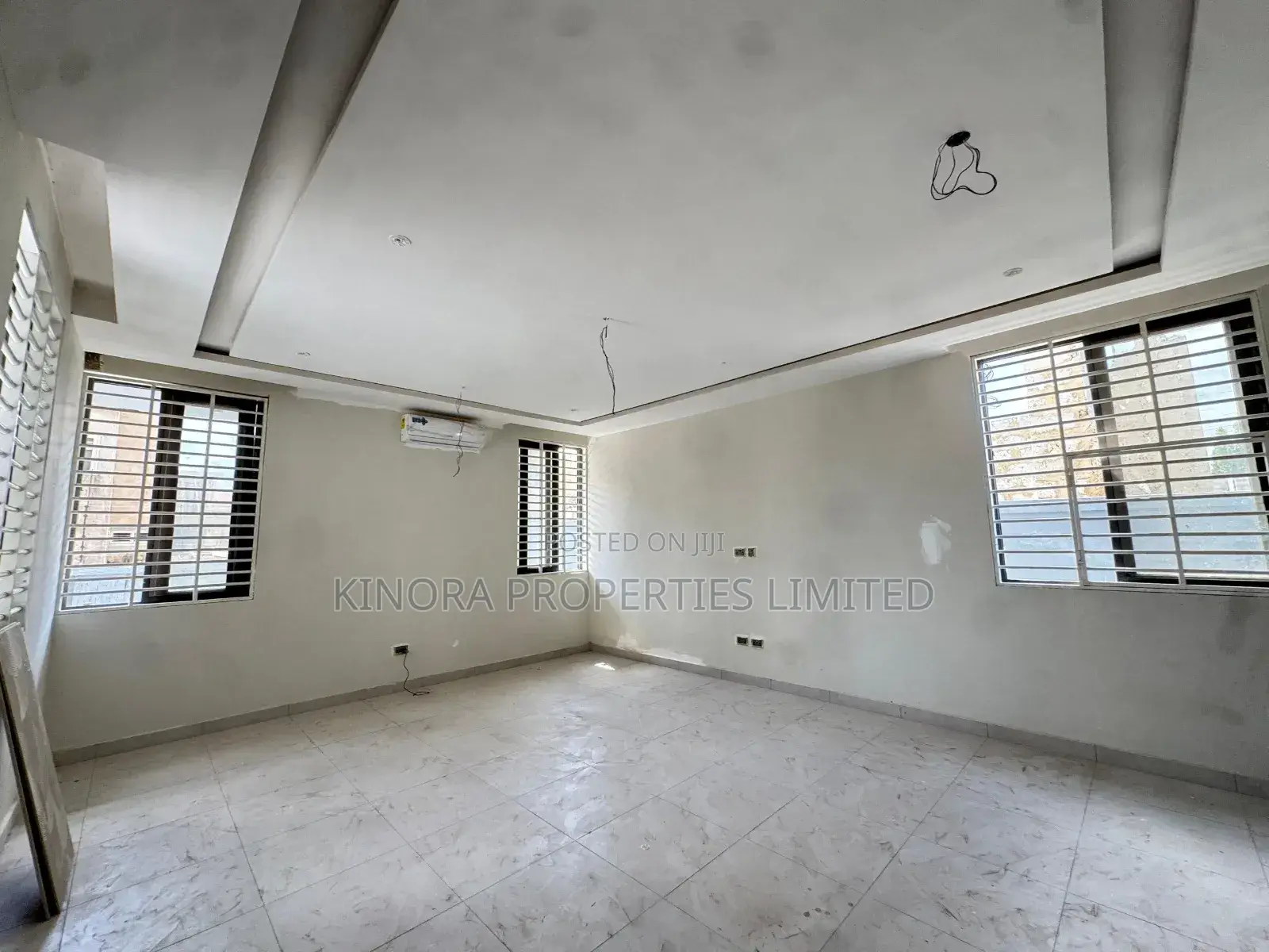 4bdrm Duplex in Davtraco Estate, American House for sale