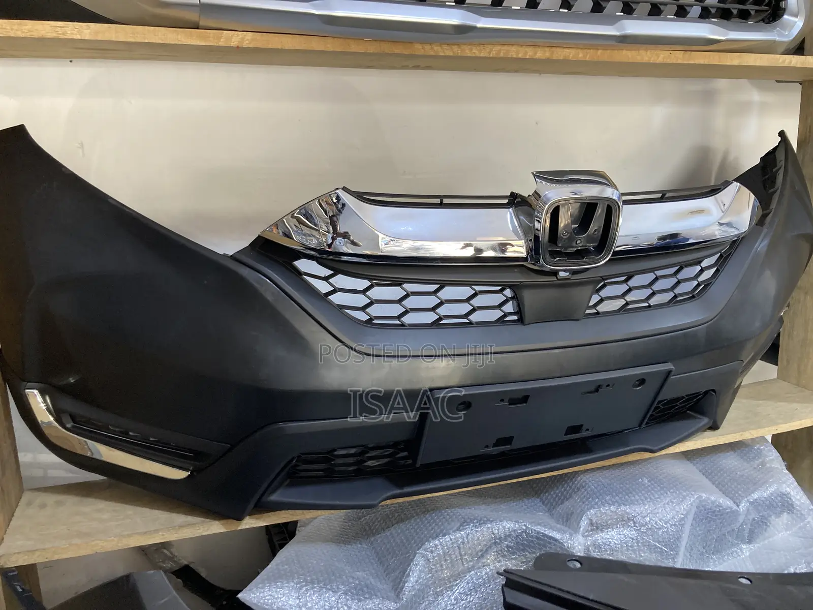 Honda CRV 2017,2018,2019, Complete Bumper
