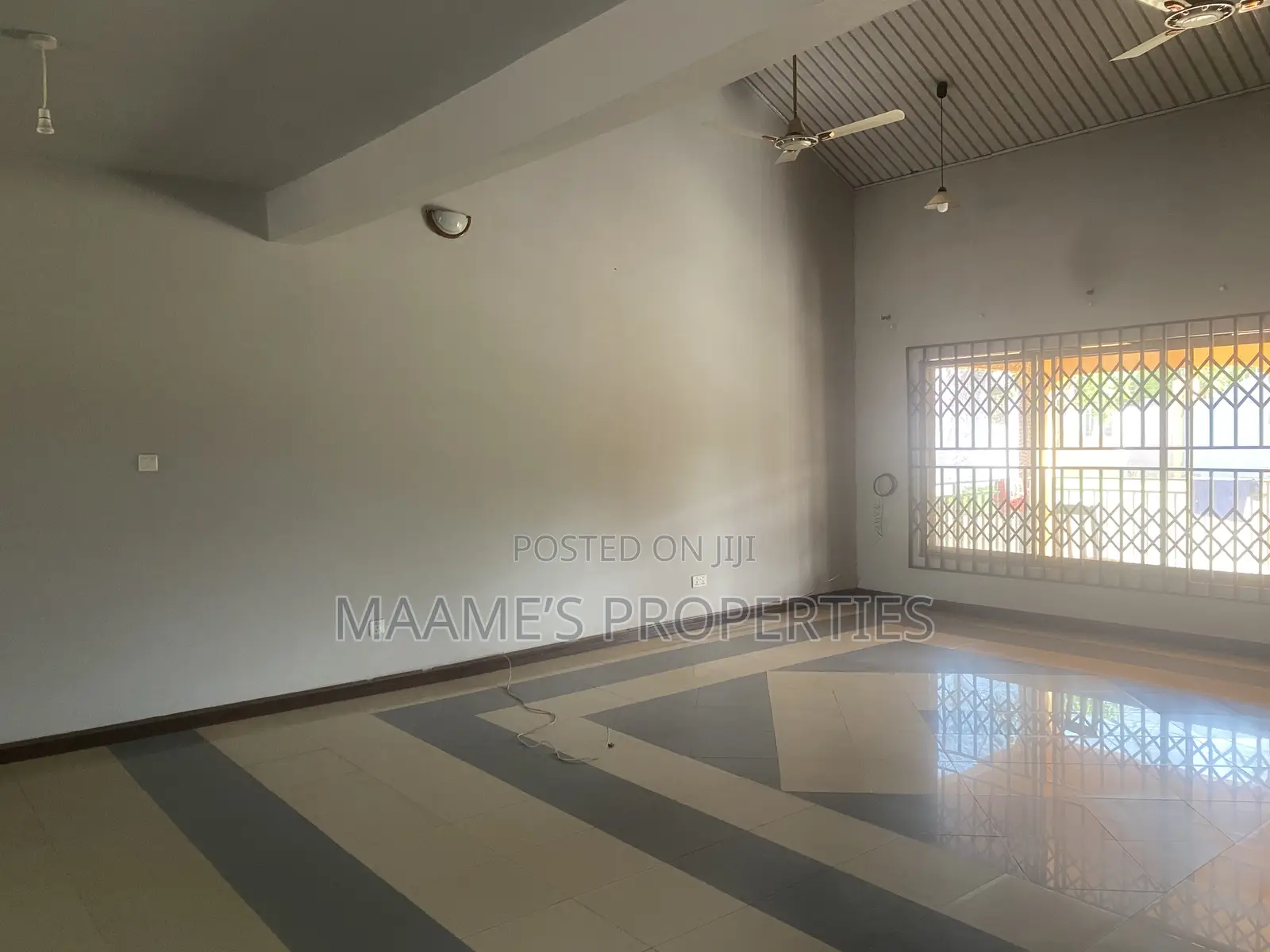 6bdrm House in Adenta for rent