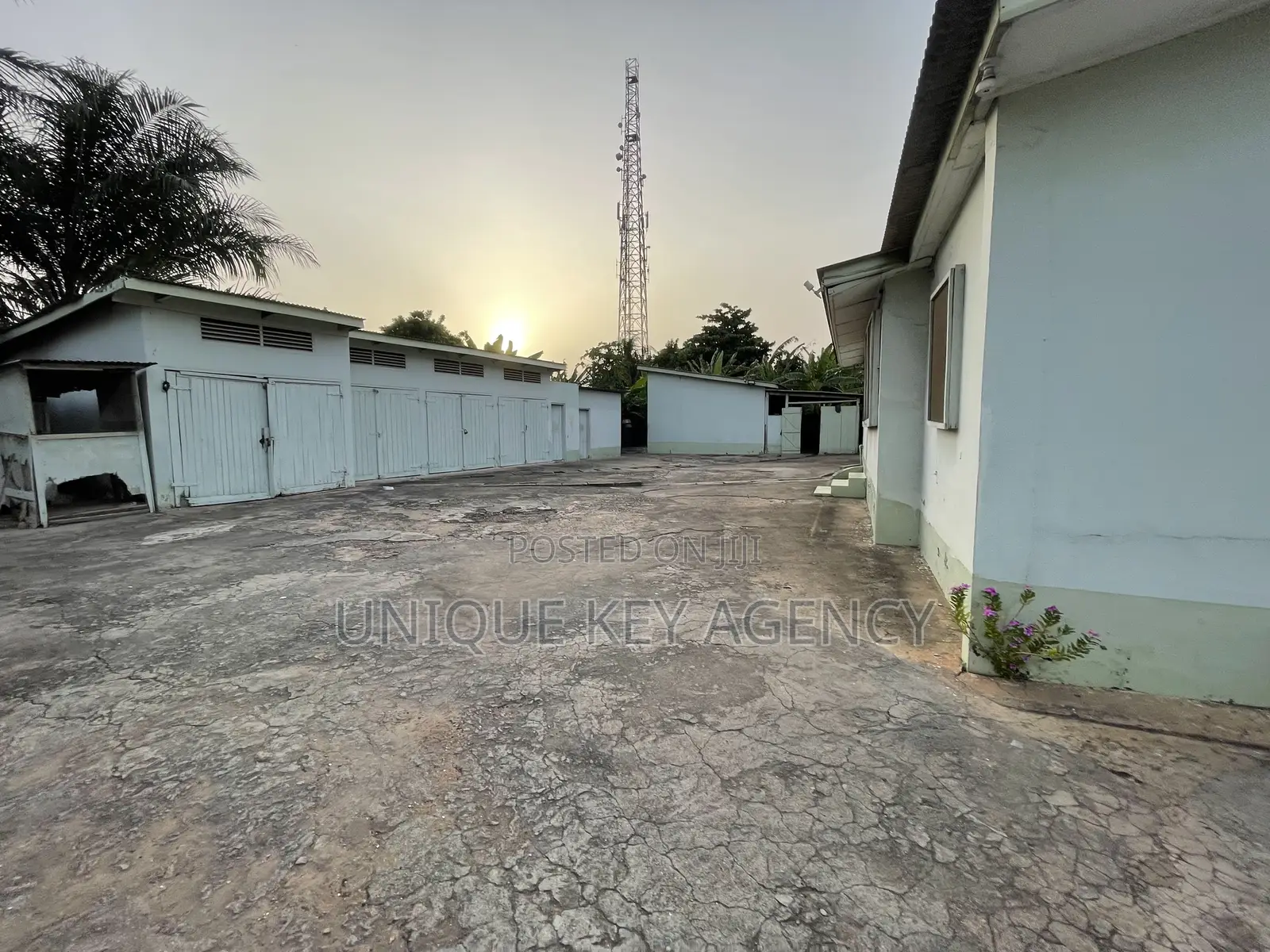 4 BDRM House on 2 Plot for Sale in Kanda