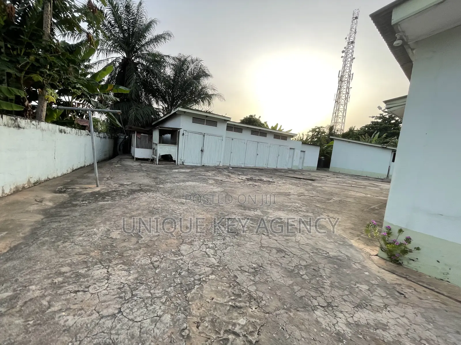 4 BDRM House on 2 Plot for Sale in Kanda