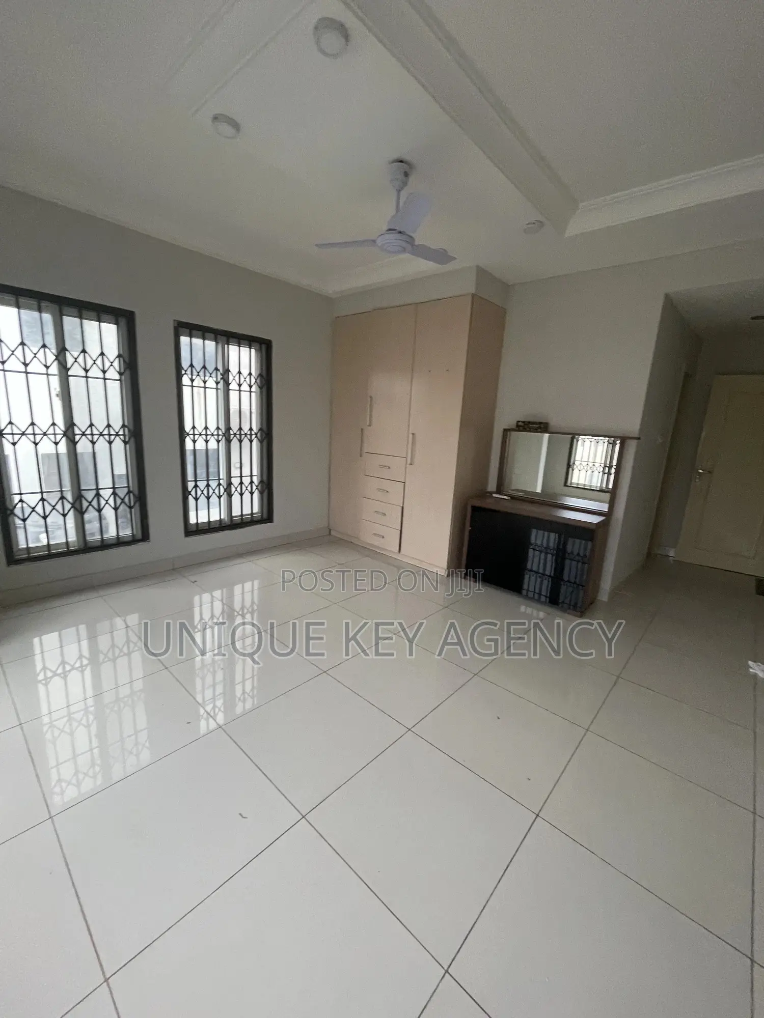 2bdrm Apartment in Unique Key Agency, Airport Residential Area for rent