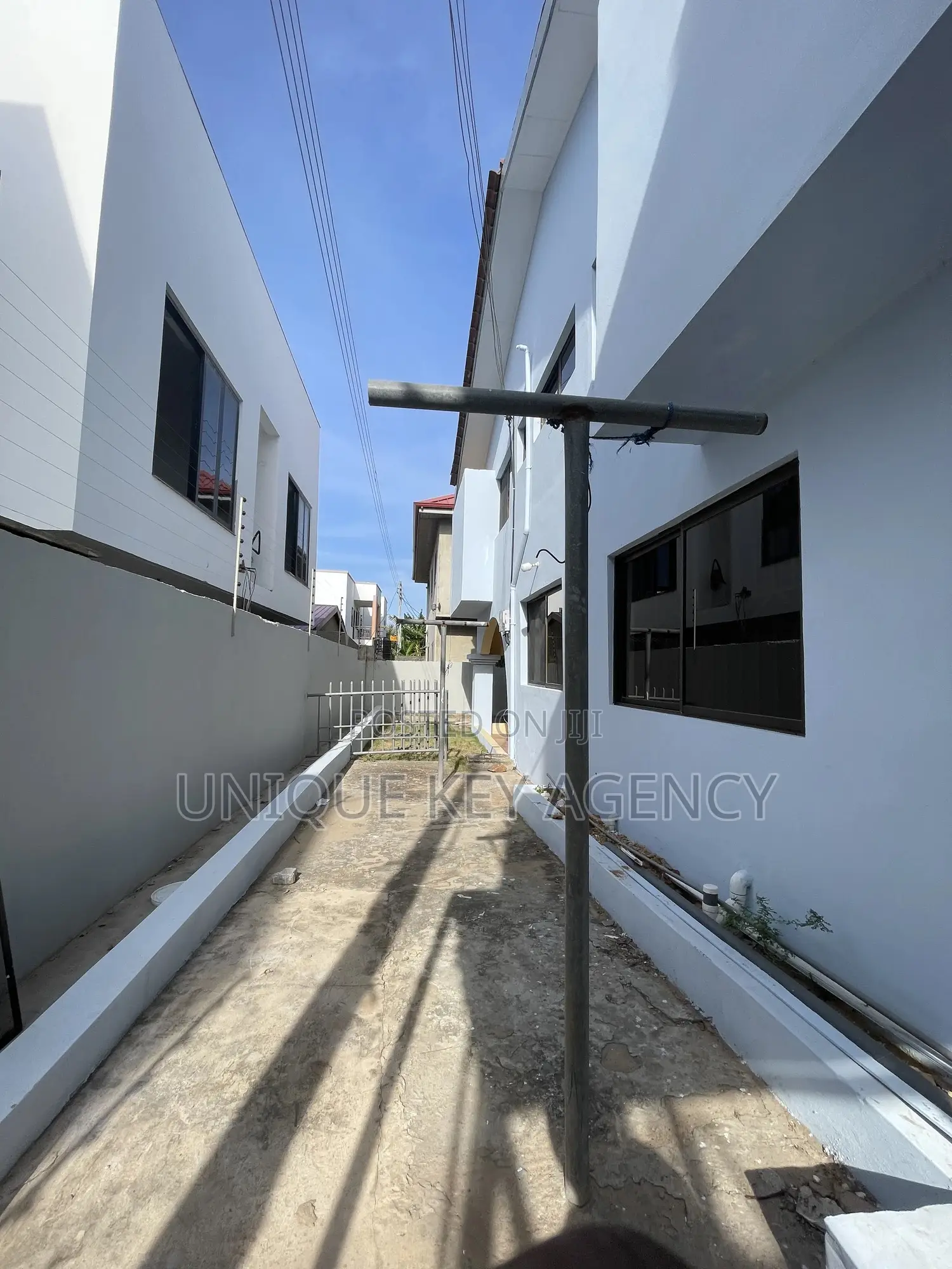 4bdrm House in Unique Key Agency, Spintex for rent