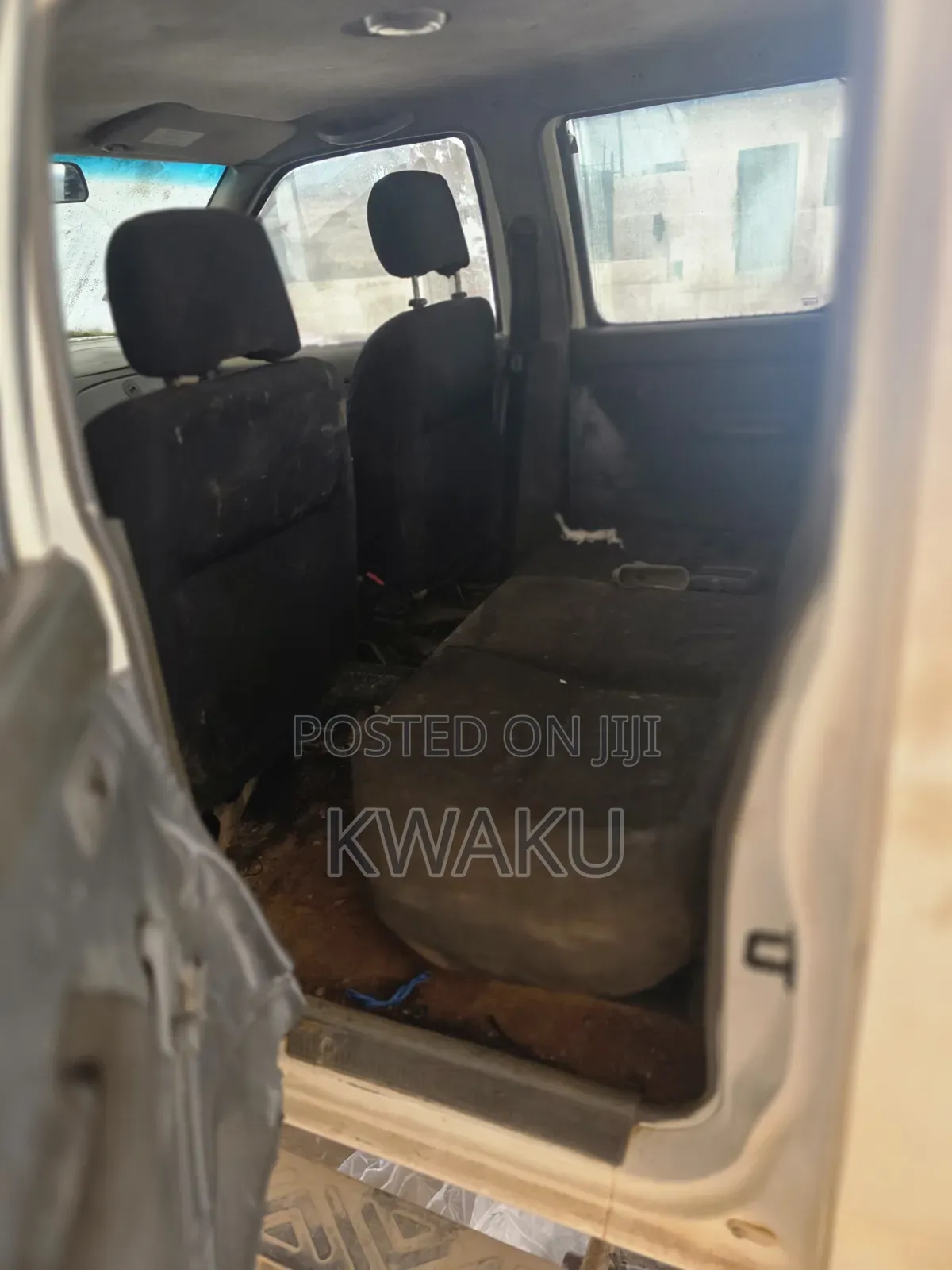 Nissan Hardbody 2018 White