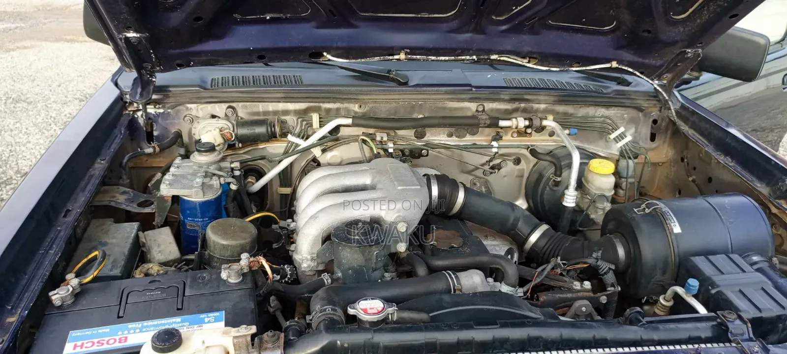Nissan Hardbody 2011 Blue