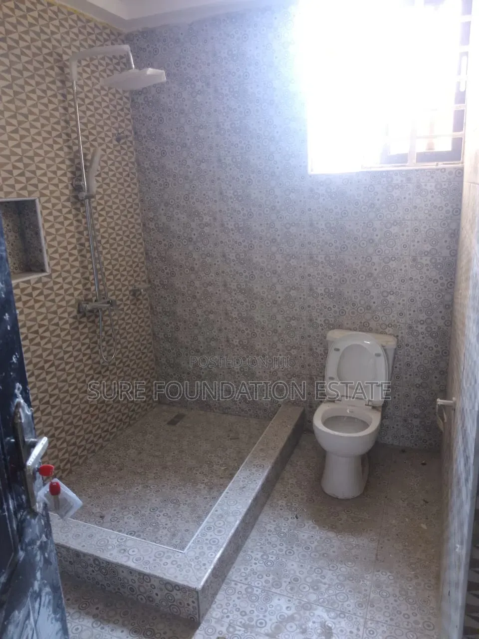 3bdrm Apartment in Dansoman for rent