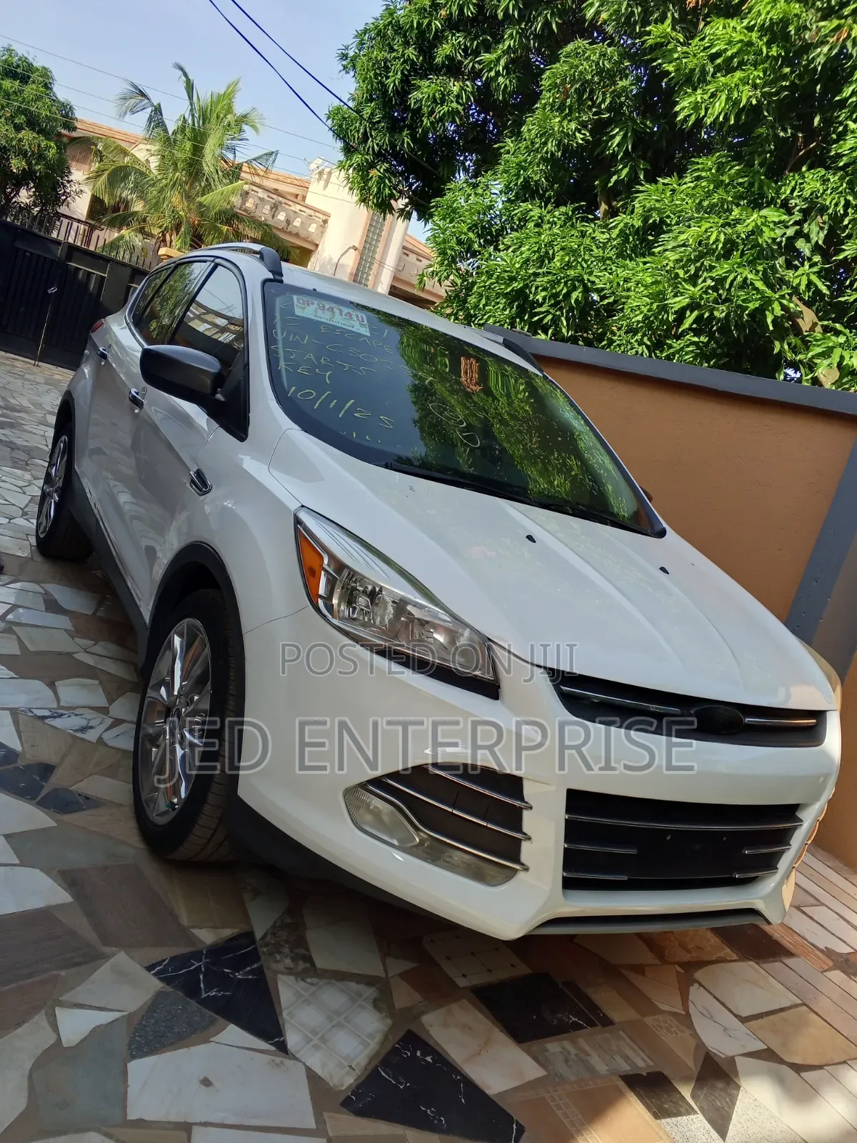 Ford Escape SE 4dr SUV AWD (1.6L 4cyl Turbo 6A) 2015 White