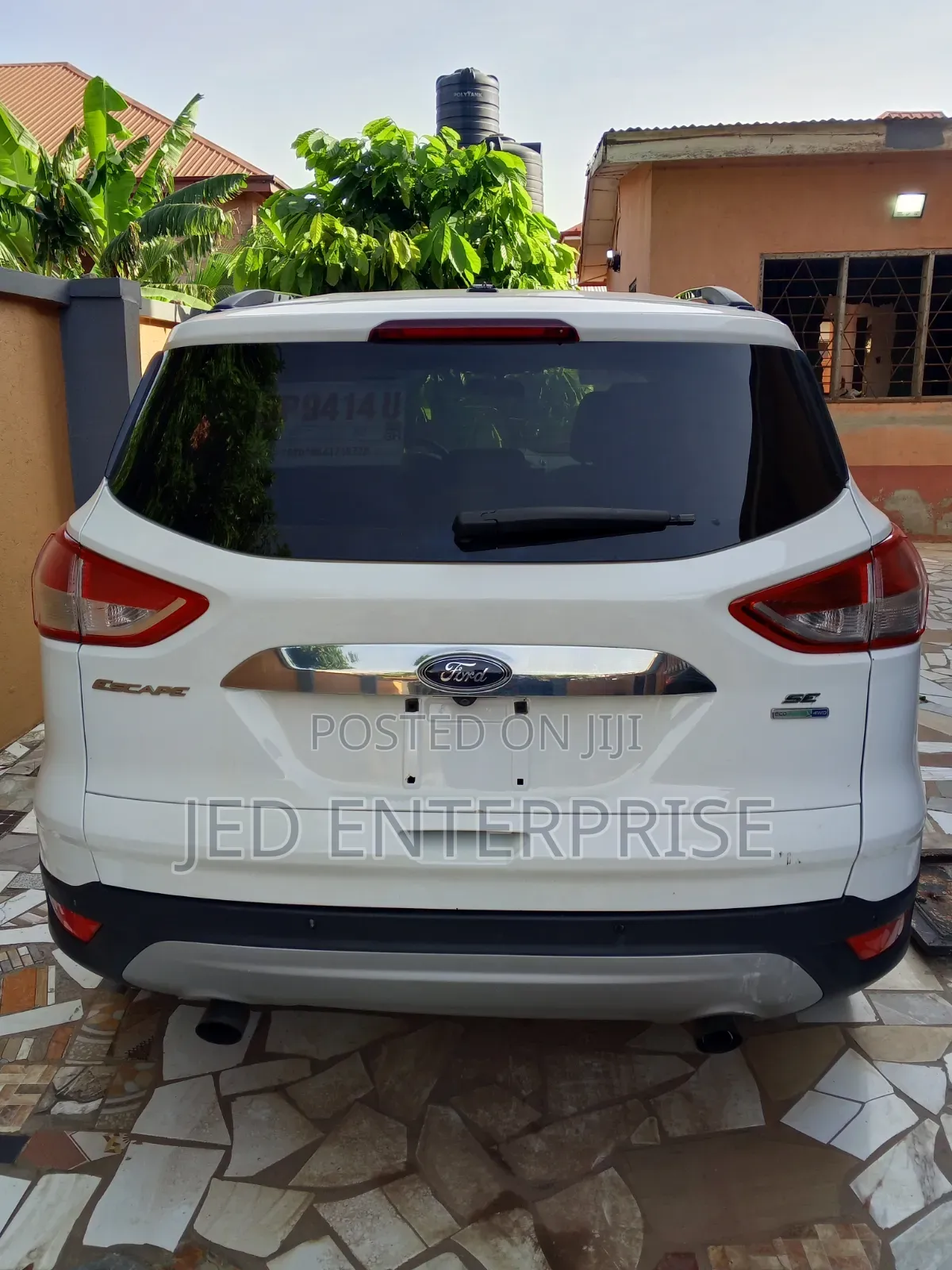 Ford Escape SE 4dr SUV AWD (1.6L 4cyl Turbo 6A) 2015 White
