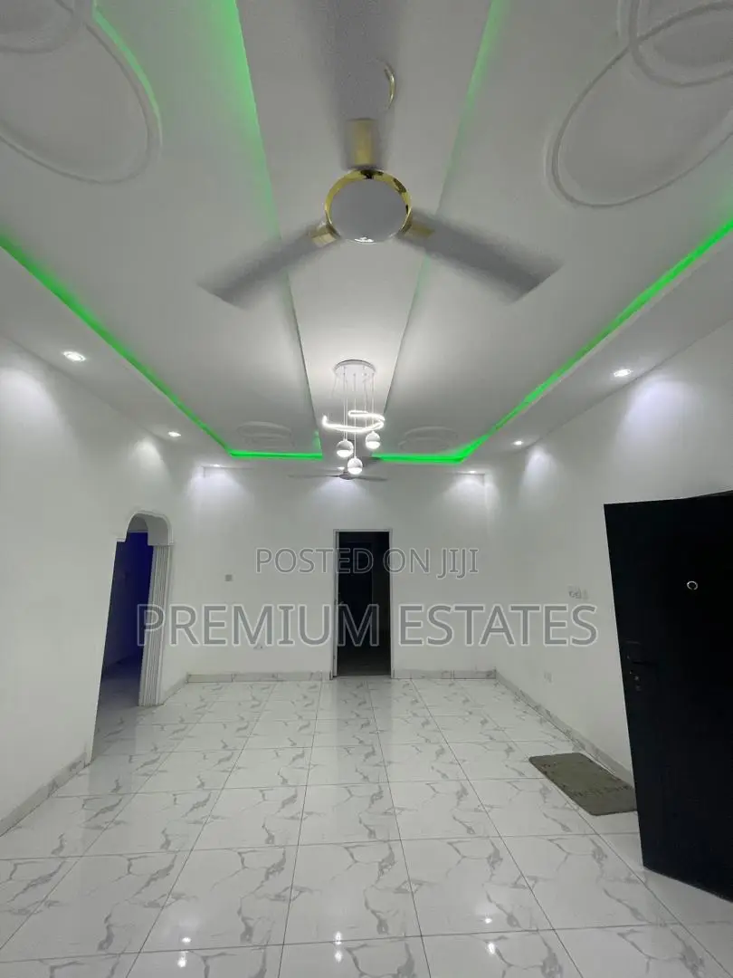 3bdrm Apartment in Kwabenya for rent