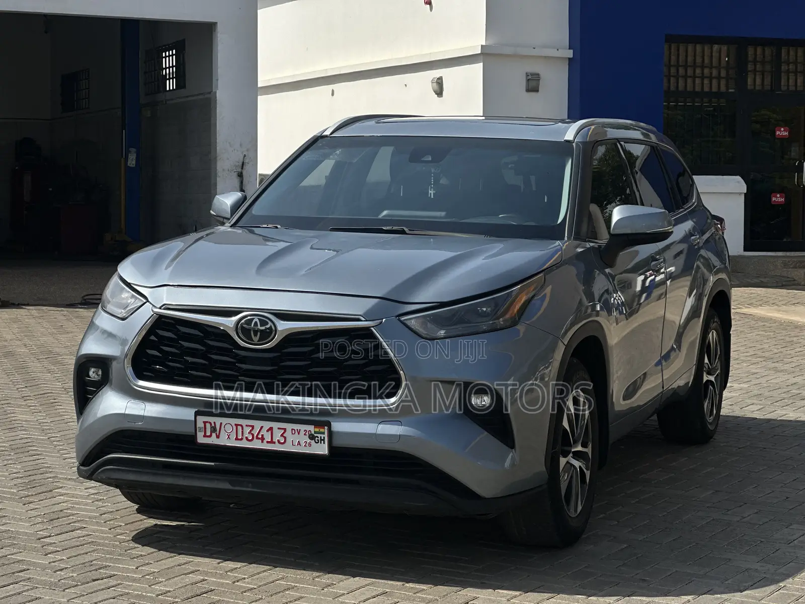 Toyota Highlander XLE 2022 Silver