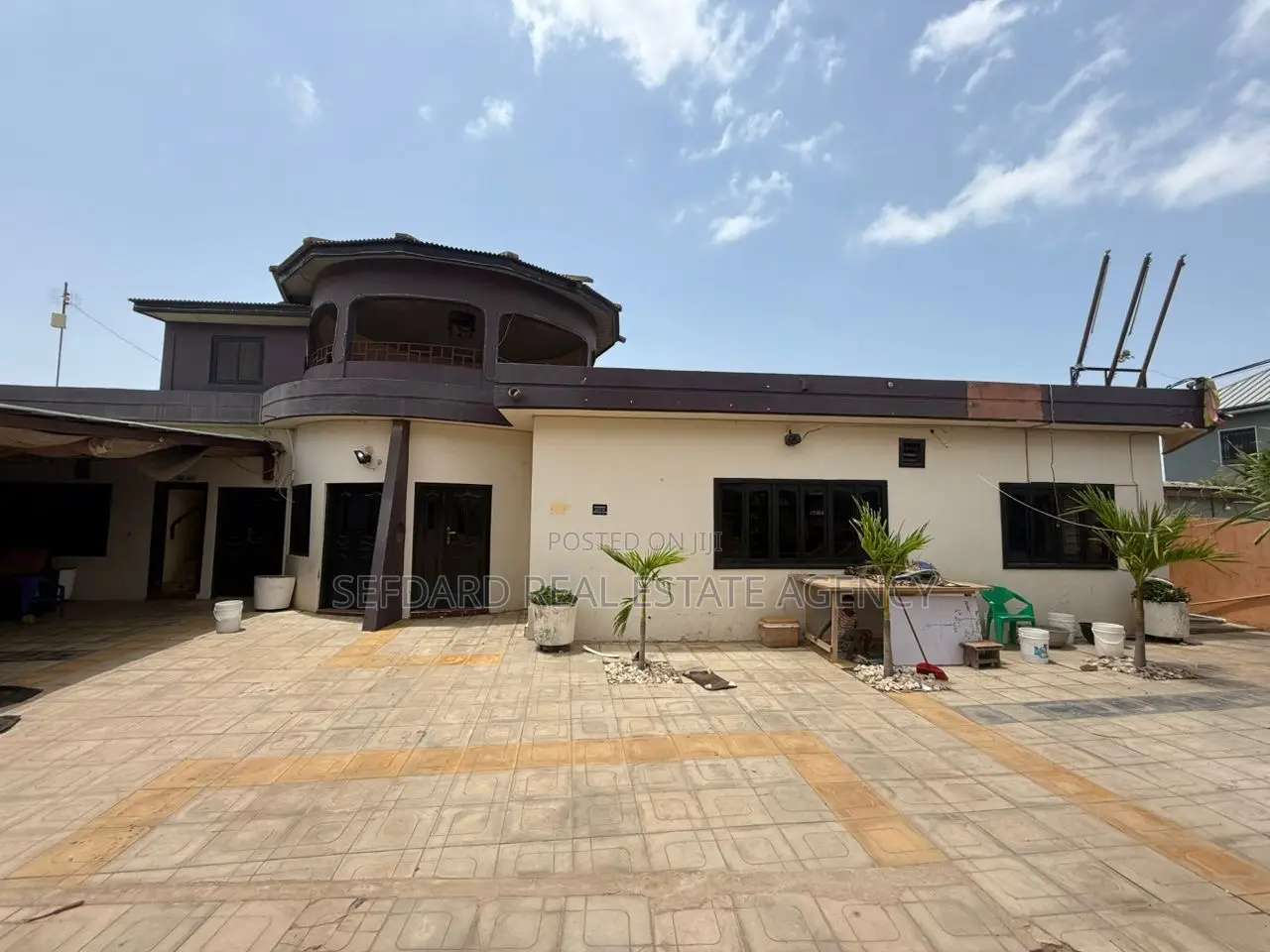 Hot Cake Deal – Guest House for Sale