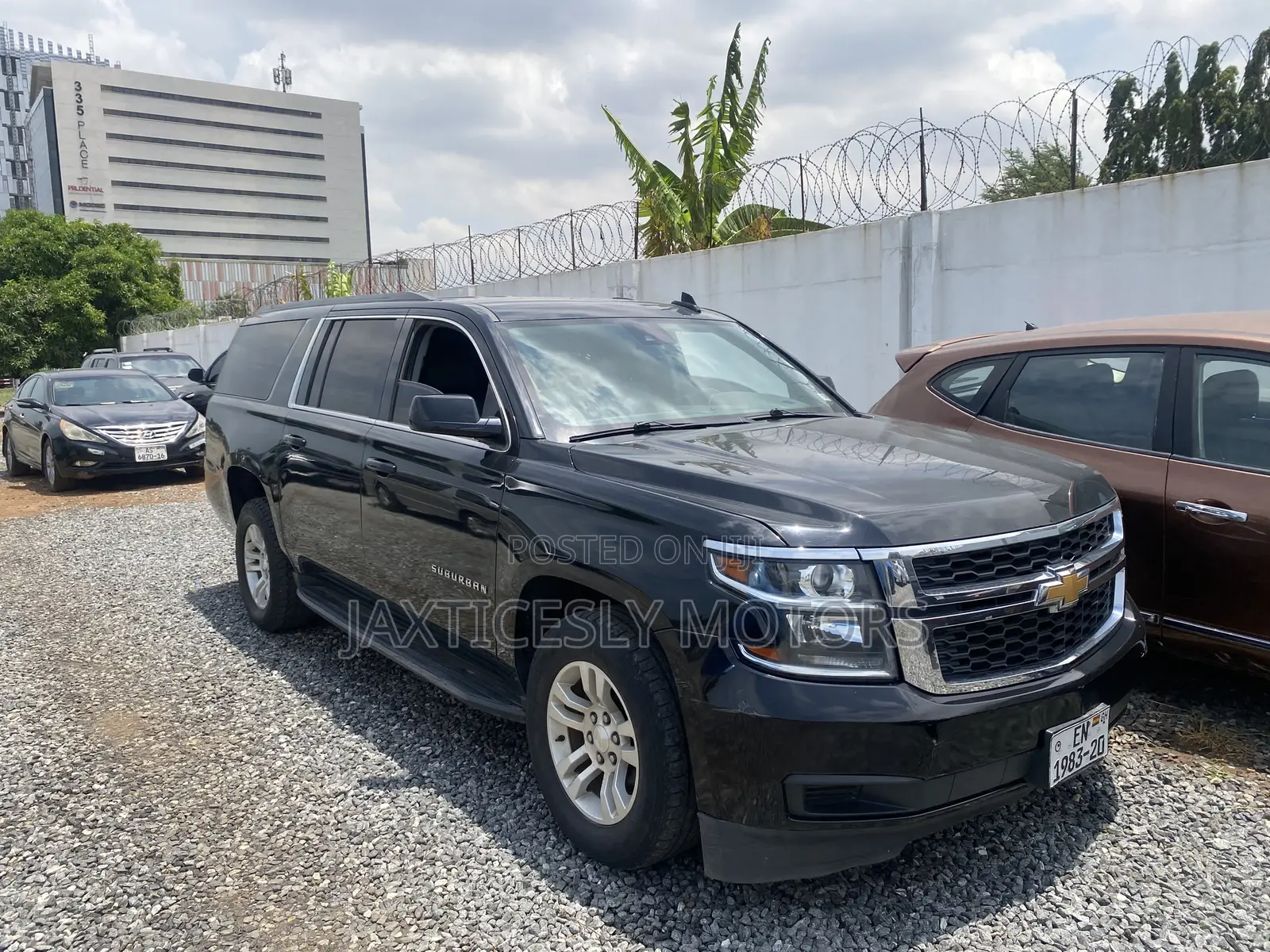 Chevrolet Suburban LS 4x4 2020 Black