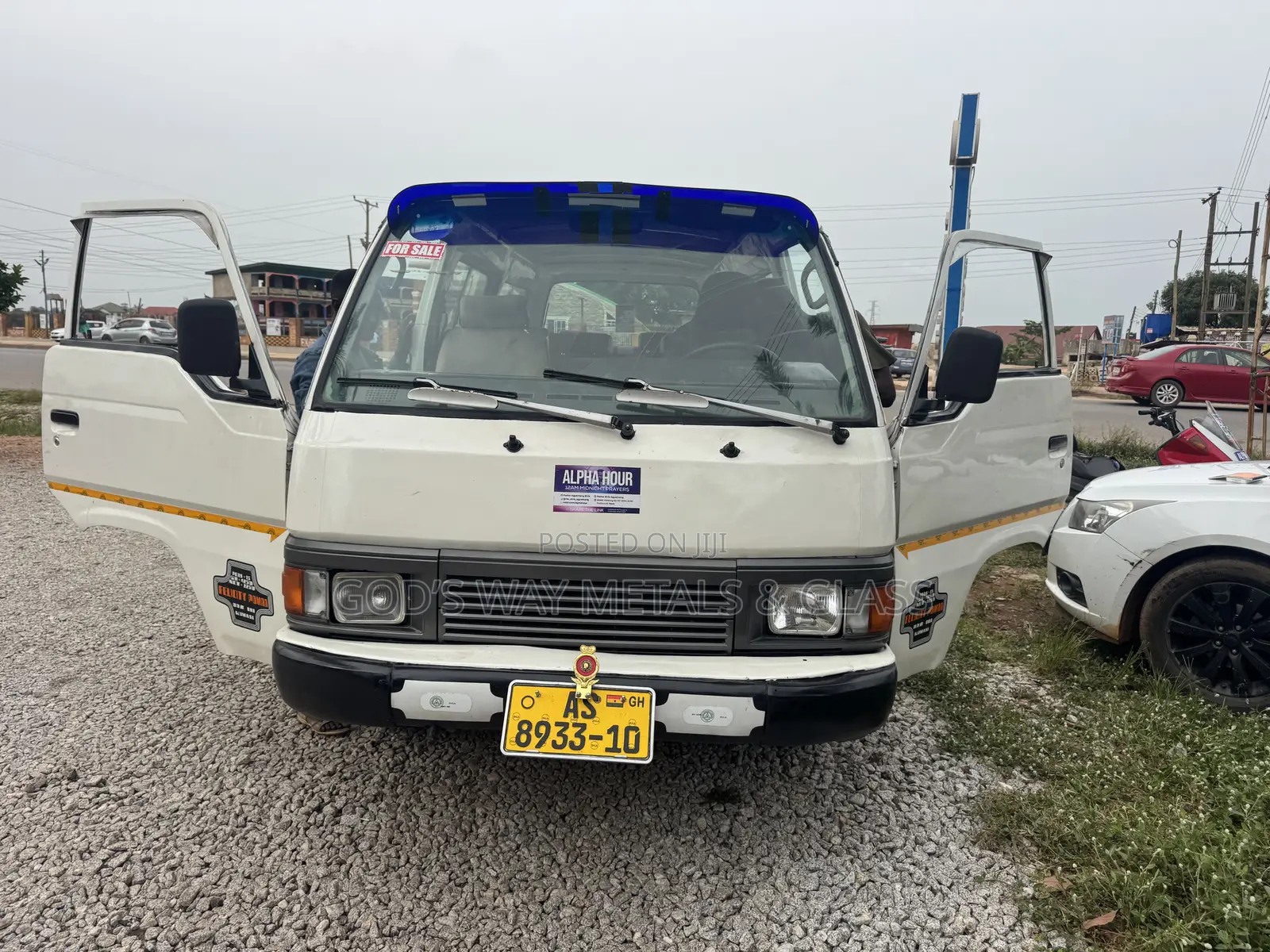 Nissan Caravan 2010 White
