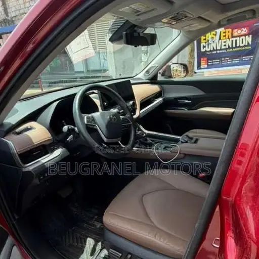 Toyota Grand Highlander Platinum 2025 Red
