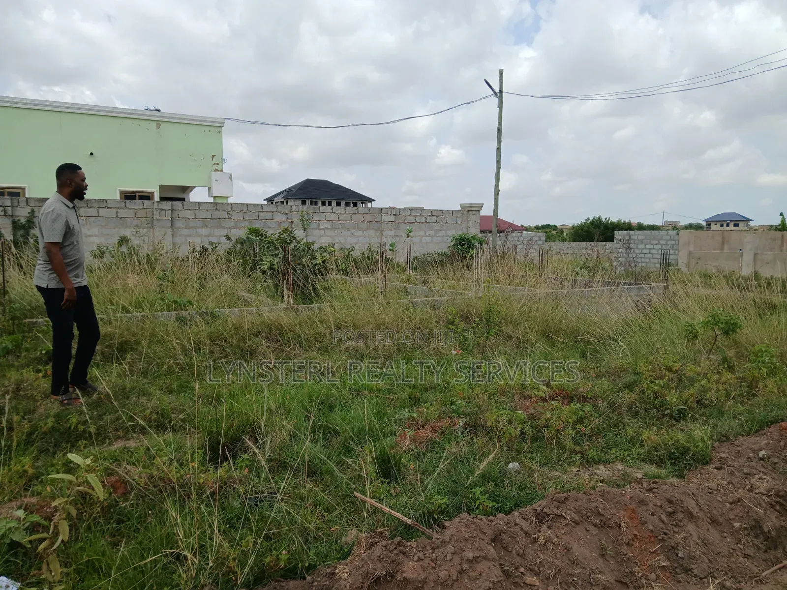 40x50ft Land With Footing at Amrahia