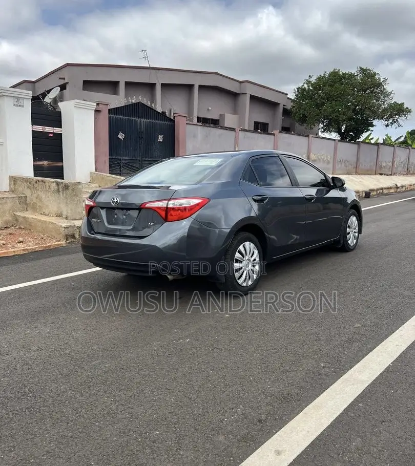 Toyota Corolla 2016 Gray