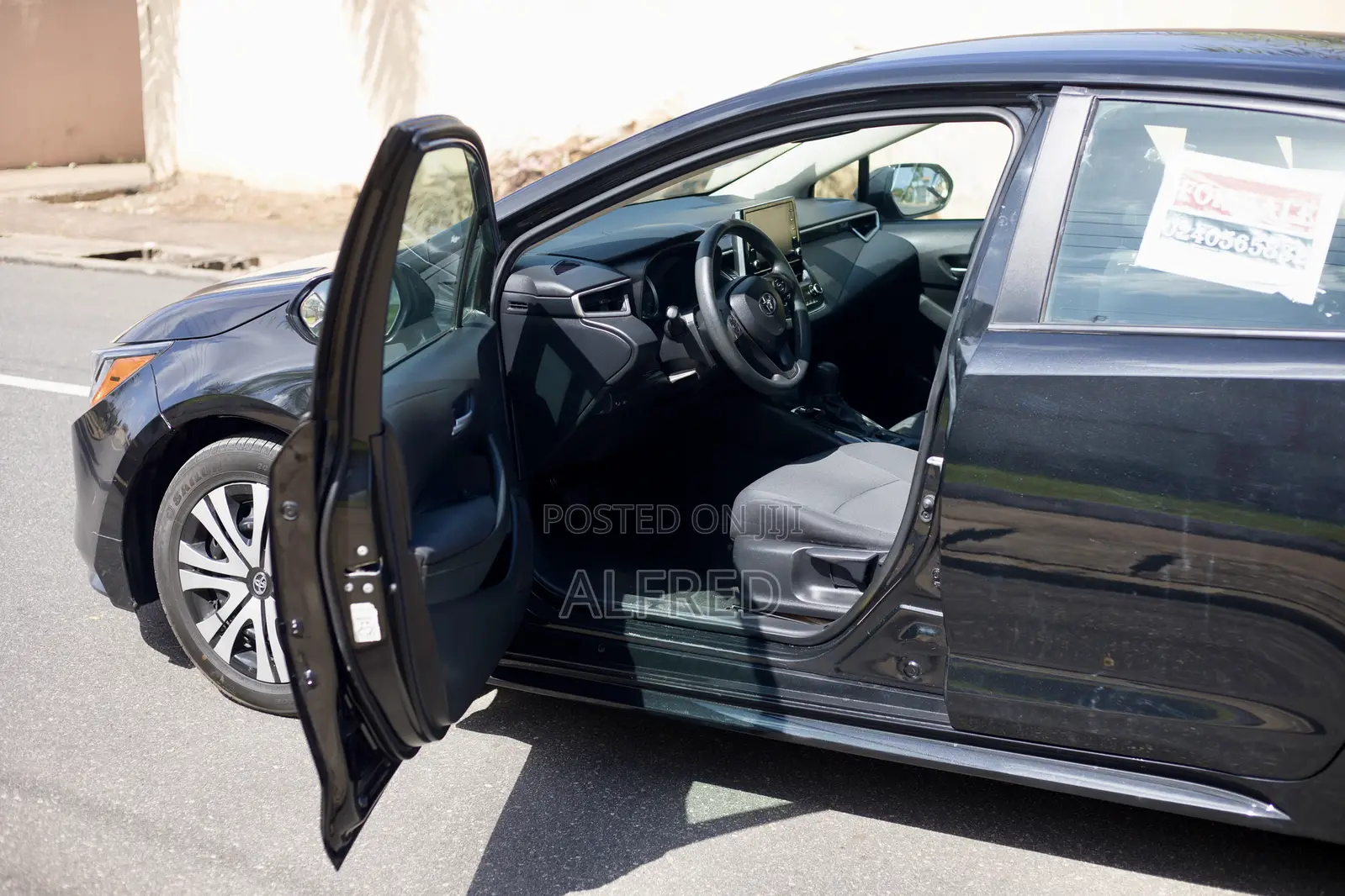 Toyota Corolla LE 2021 Black