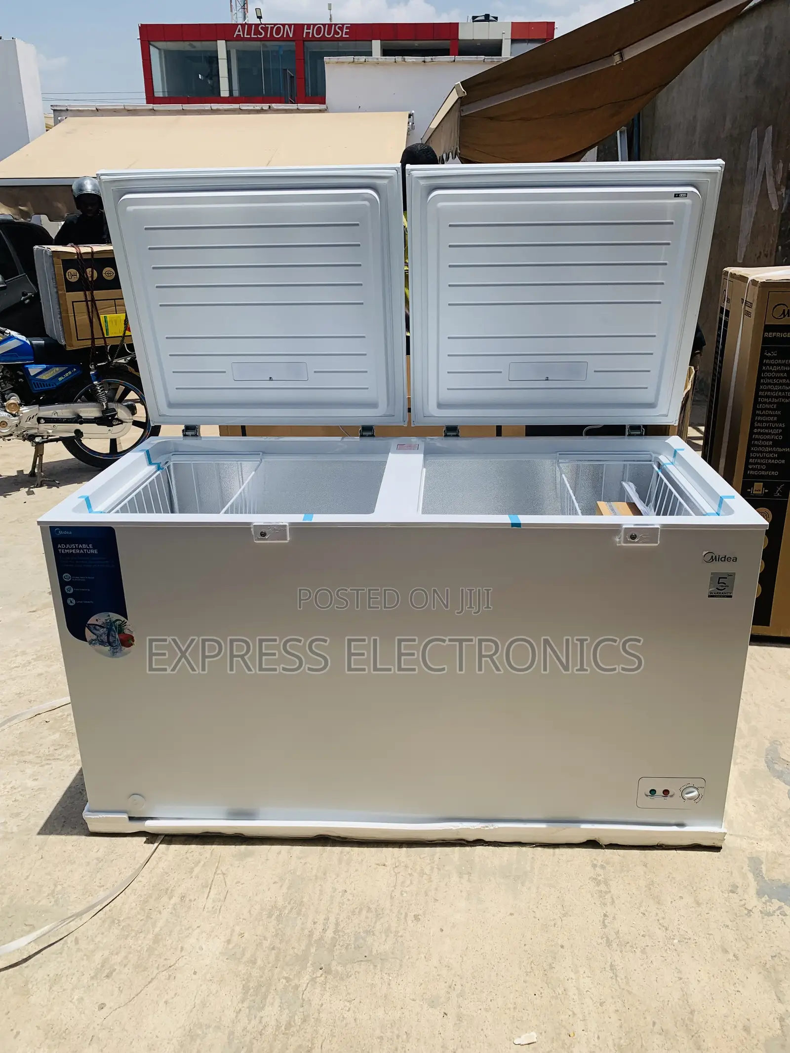 Shop From the New Store for Chest Freezer 508l Midea White