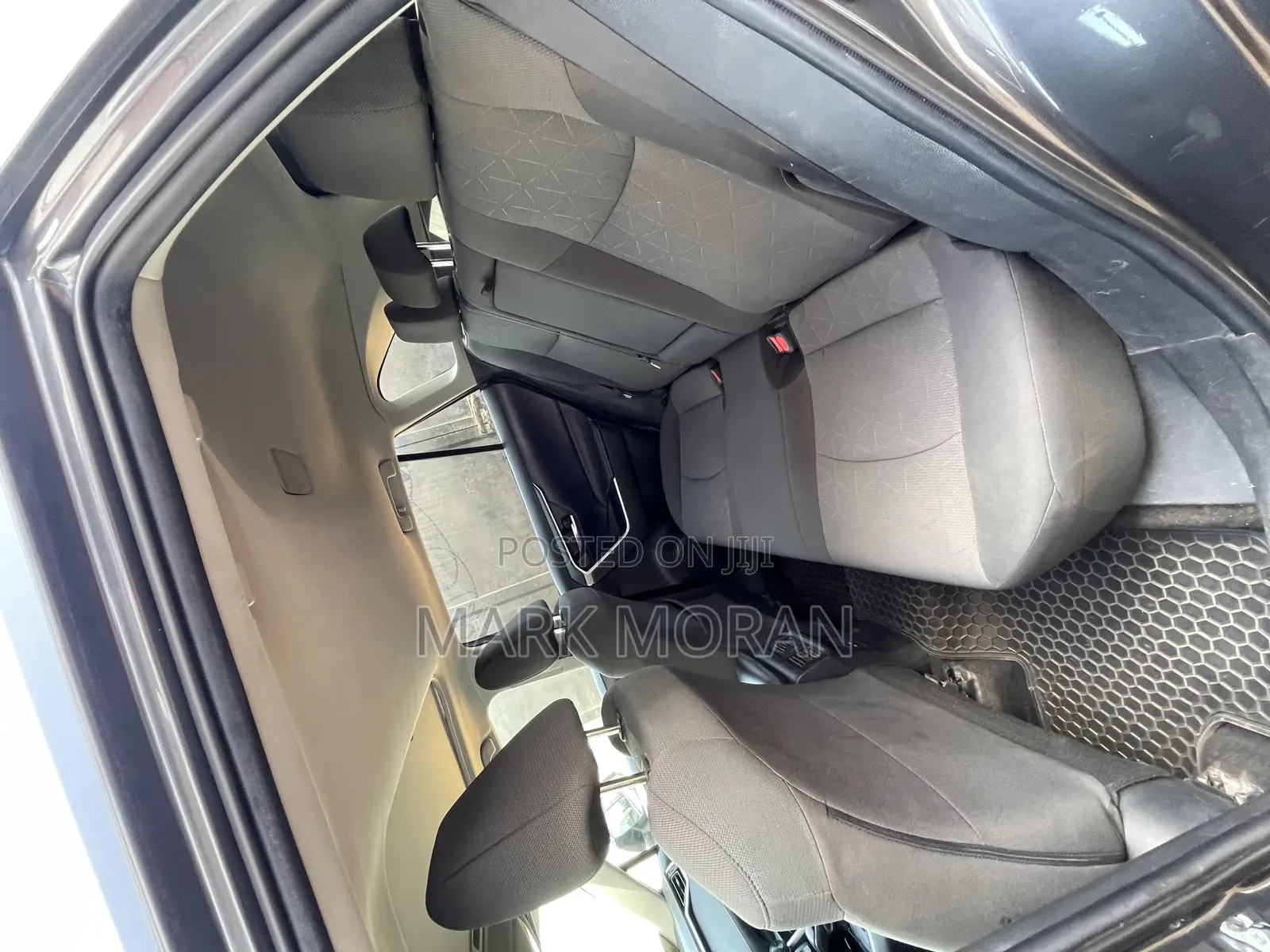 Toyota RAV4 XLE AWD 2023 Gray