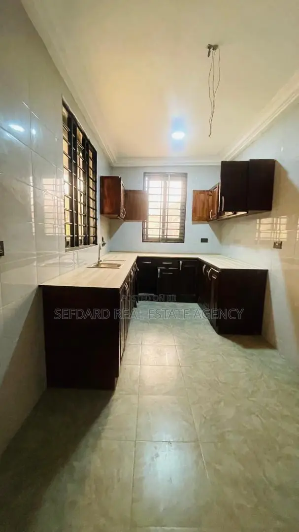 2bdrm Apartment in Sefdard Properties, Pokuase for rent