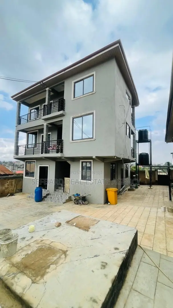 2bdrm Apartment in Sefdard Properties, Pokuase for rent