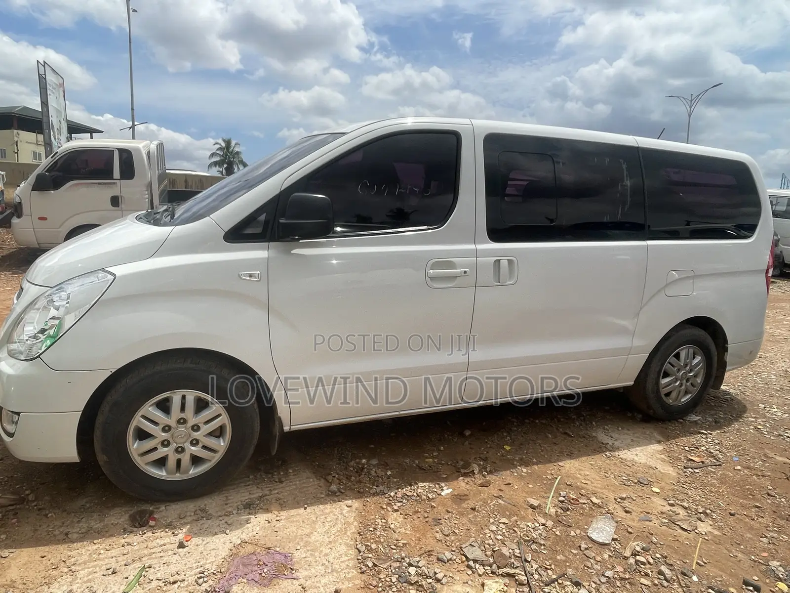 Hyundai Starex 2014 White