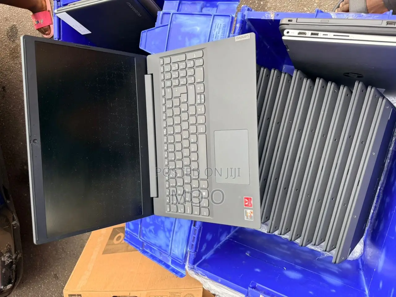 Laptop Lenovo Ideapad V14 IGL 8GB AMD Ryzen 5 SSD 256GB