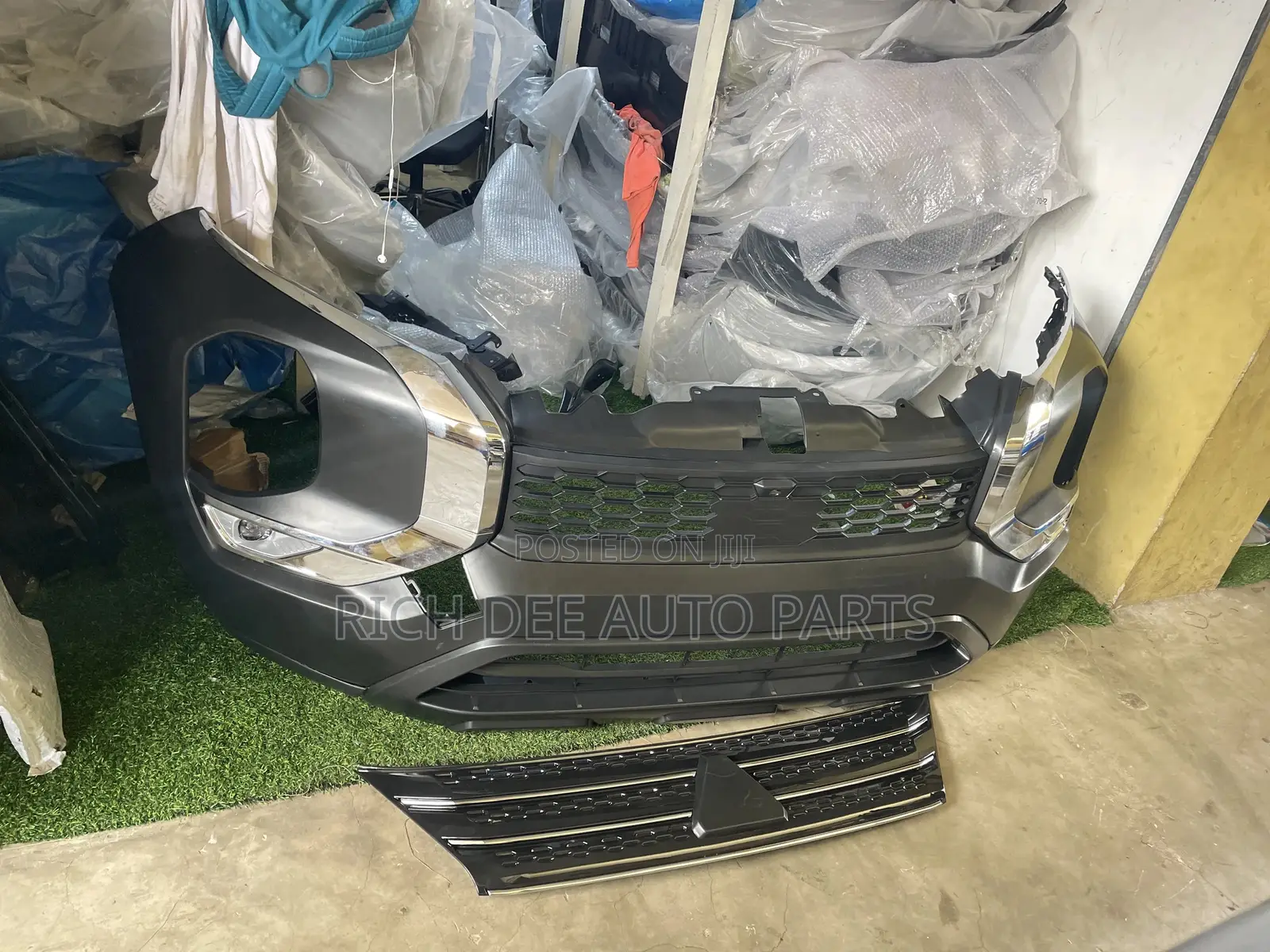 Brand New 2022-2025 Outlander Complete Front Bumper Assembly– Oem Spec